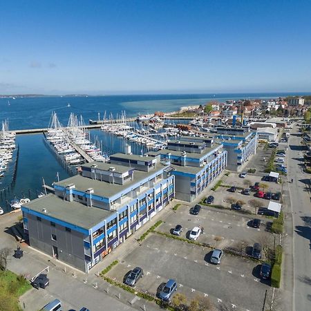 Boern Brn Ankerplatz Lejlighed Laboe Eksteriør billede
